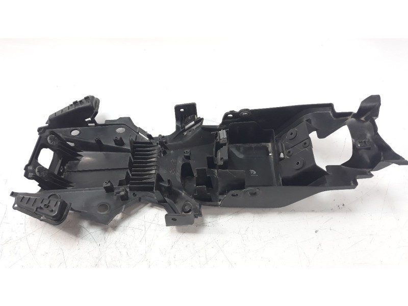 Recambio de guardabarros para honda cb 650r referencia OEM IAM 80102MKND500  