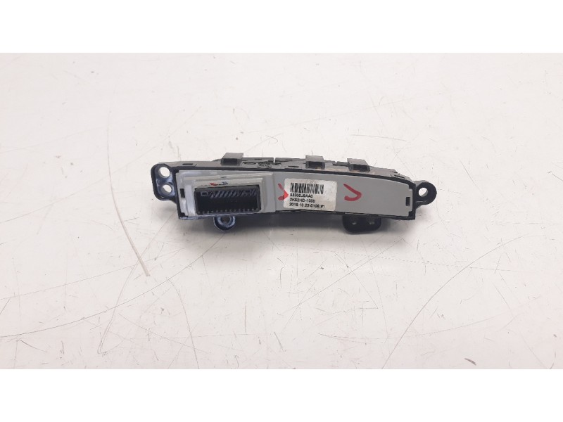 Recambio de interruptor para hyundai kona 1.0 tgdi cat referencia OEM IAM 93300J9AA0  