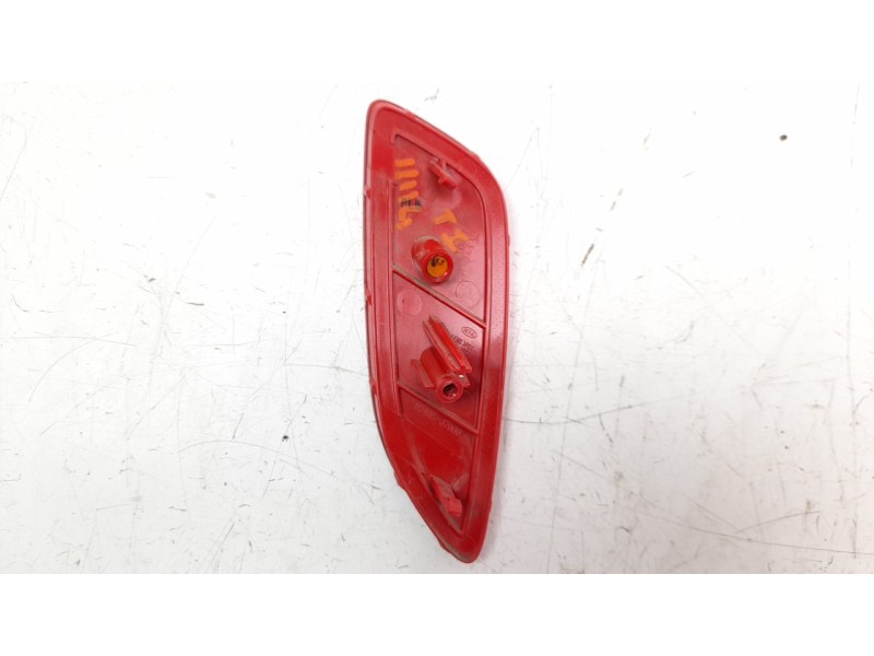 Recambio de piloto trasero izquierdo paragolpes para kia ceed 1.4 tgdi cat referencia OEM IAM 92405J7000  