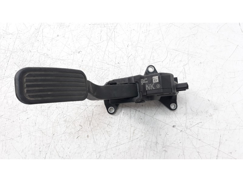 Recambio de potenciometro pedal para toyota corolla (e21) referencia OEM IAM 7811002210  