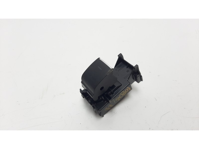 Recambio de mando elevalunas delantero derecho para toyota corolla (e21) referencia OEM IAM 8481002240  