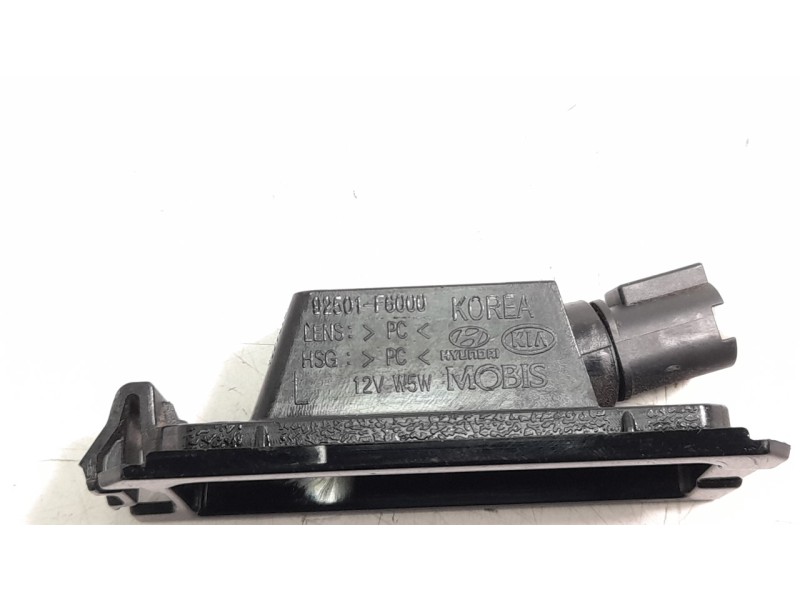 Recambio de piloto matricula para kia niro referencia OEM IAM 92501F6000  