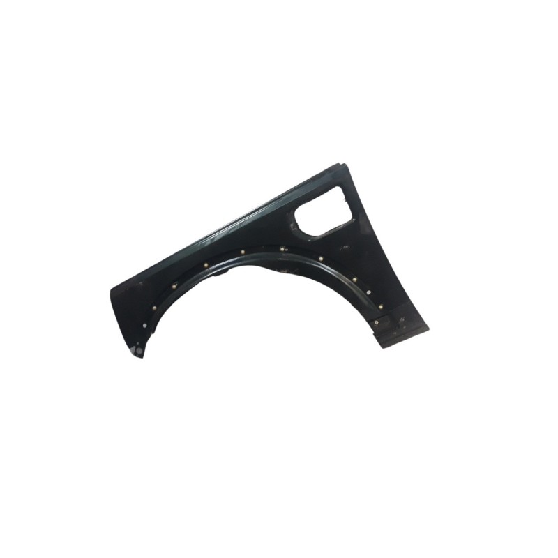 Recambio de aleta delantera izquierda para land rover discovery 4 2.7 td v6 cat referencia OEM IAM LR013932  