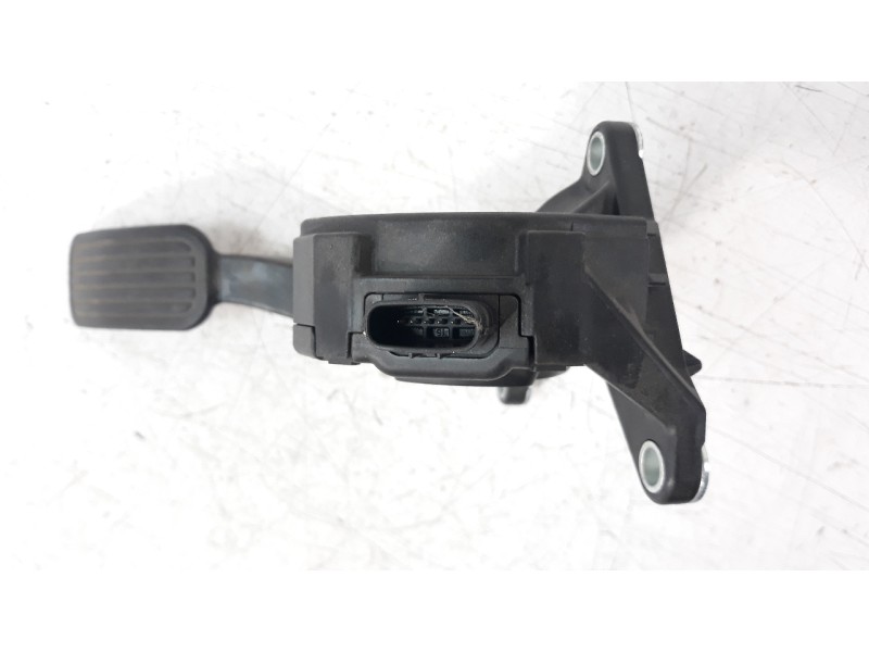 Recambio de potenciometro pedal para toyota corolla (e21) referencia OEM IAM 7811002210  