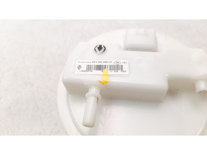 Recambio de bomba combustible para dacia sandero 1.0 12v cat referencia OEM IAM 172022377R  