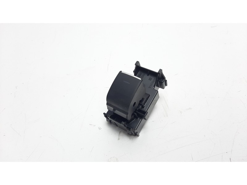Recambio de mando elevalunas trasero derecho para toyota corolla (e21) referencia OEM IAM 8481002250  