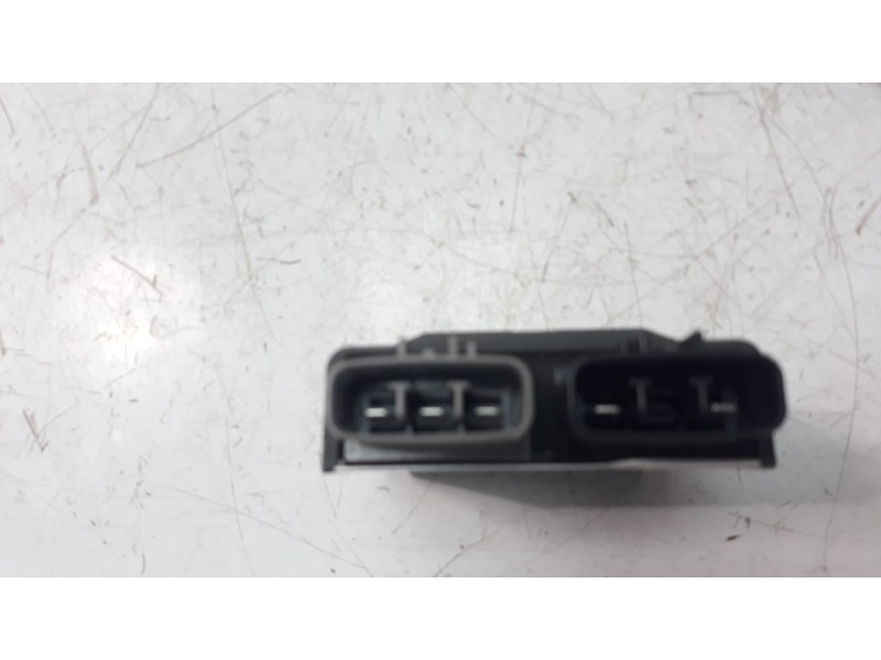 Recambio de modulo electronico para honda cb 650r referencia OEM IAM FH027AA  