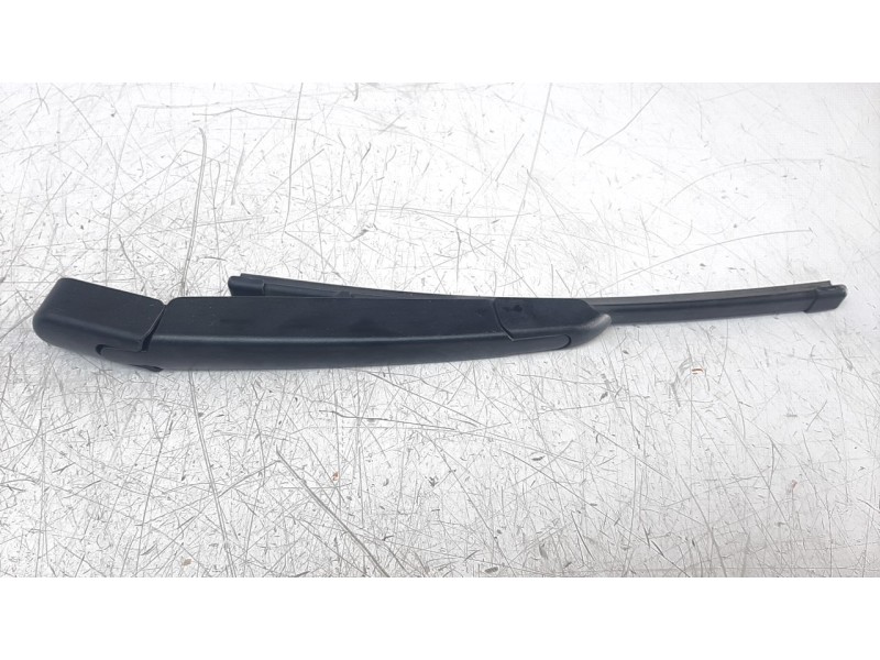Recambio de brazo limpia trasero para kia niro referencia OEM IAM 98811G5000  
