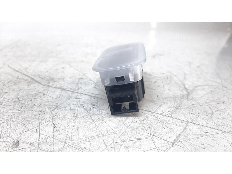 Recambio de luz interior para kia niro referencia OEM IAM 92620D9000  