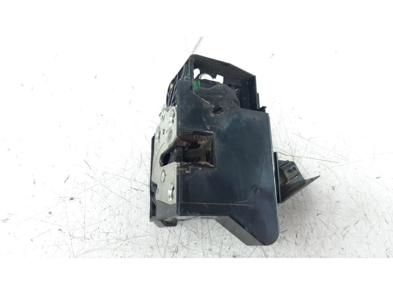 Recambio de cerradura puerta trasera derecha para dacia sandero 1.0 12v cat referencia OEM IAM 825022281R  