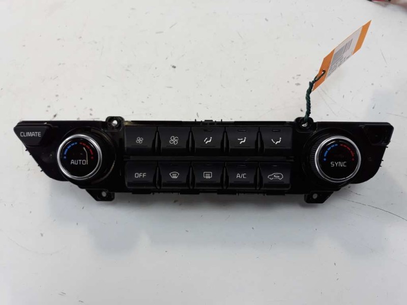 Recambio de mando climatizador para kia sportage x-tech 2wd referencia OEM IAM 97250F1401AK5 MIK6805 