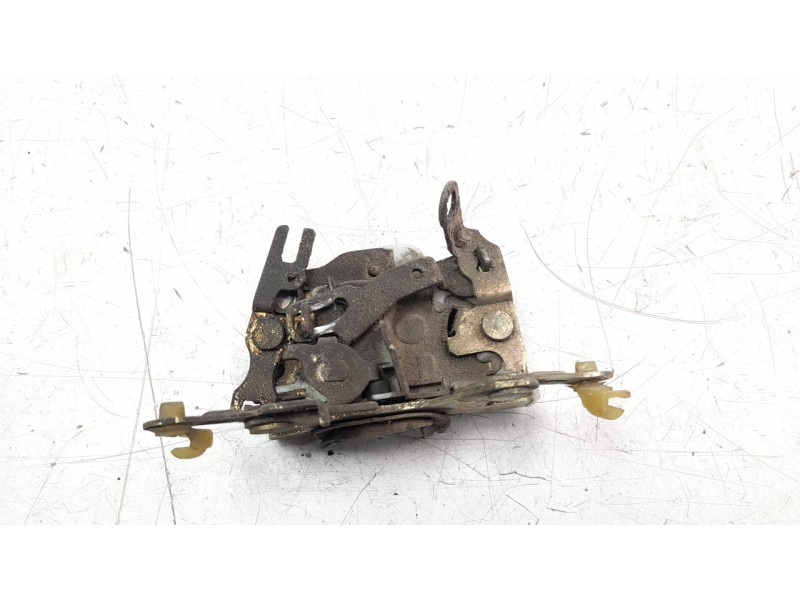 Recambio de cerradura puerta trasera derecha para nissan patrol (k/w260) largo ta referencia OEM IAM 82500G9600  