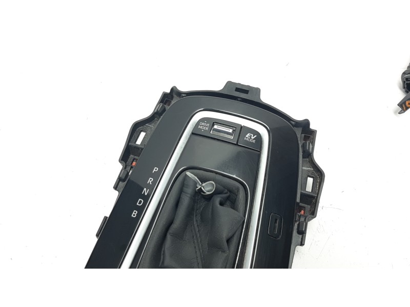 Recambio de palanca cambio para toyota corolla (e21) referencia OEM IAM 33560F4050  