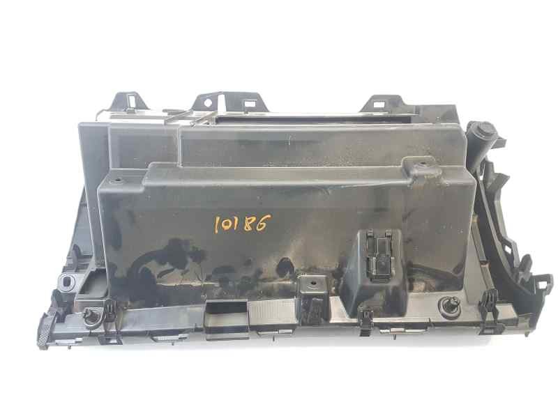 Recambio de guantera para subaru forester s5 / ske s5 referencia OEM IAM   