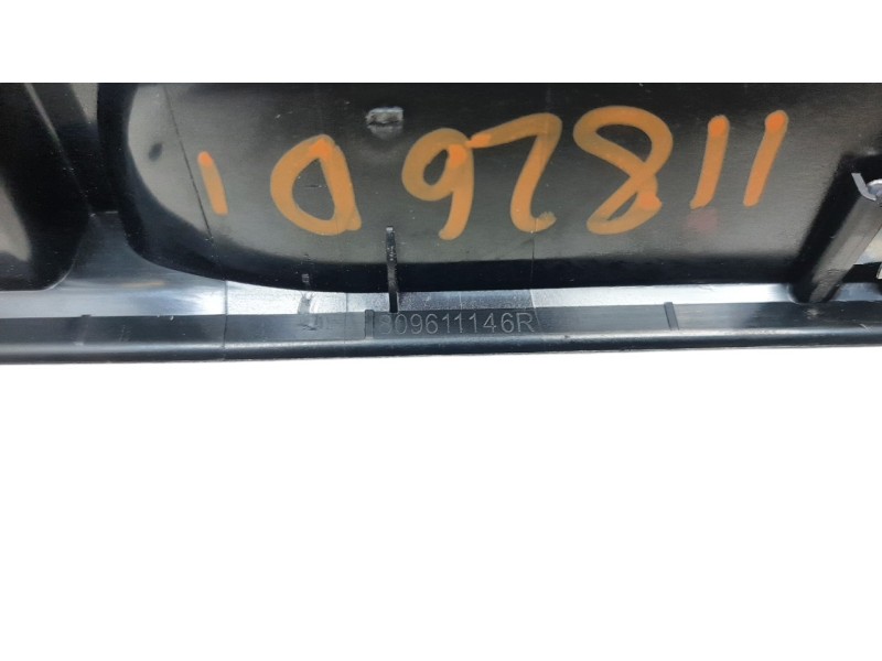 Recambio de maneta interior delantera izquierda para dacia sandero iii stepway extreme referencia OEM IAM 809611146R  