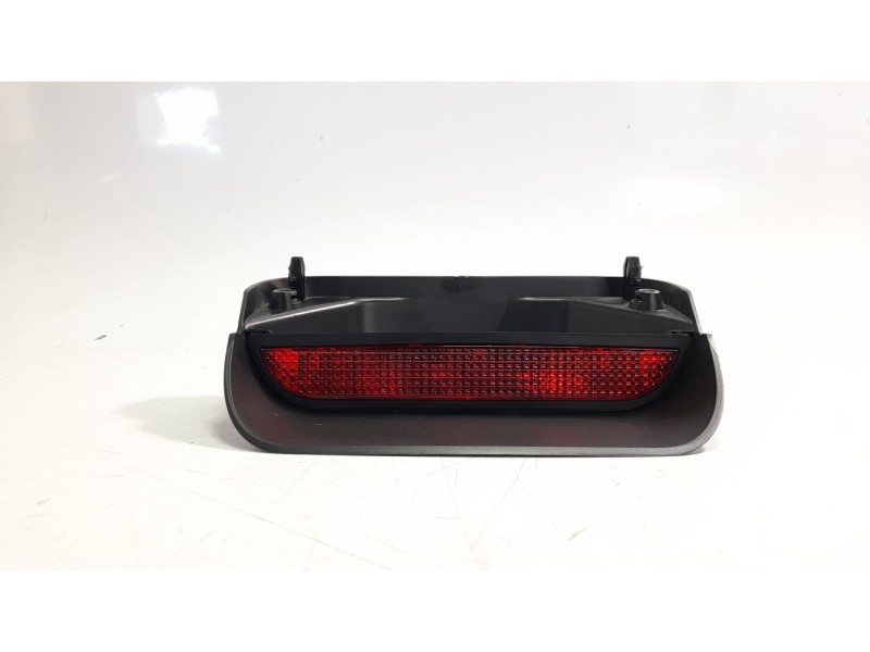 Recambio de luz central de freno para dacia sandero 1.0 12v cat referencia OEM IAM 265987418R  