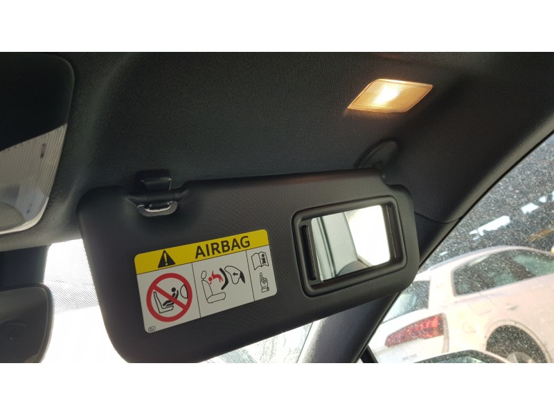 Recambio de parasol derecho para toyota corolla (e21) referencia OEM IAM 7431002L70C0  