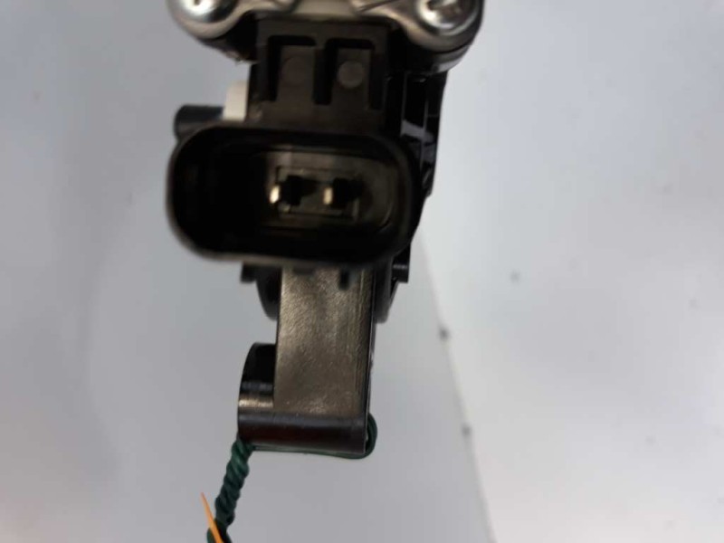 Recambio de motor elevalunas trasero derecho para kia sportage x-tech 2wd referencia OEM IAM 83460F1000  