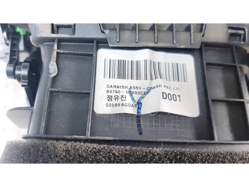Recambio de rejilla aireadora para kia niro referencia OEM IAM 84790G5000  