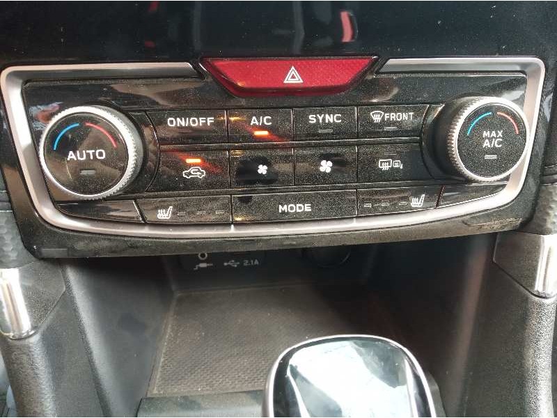Recambio de mando climatizador para subaru forester s5 / ske s5 referencia OEM IAM 72311SJ830  