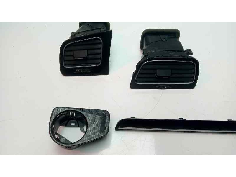 Recambio de rejilla aireadora para volkswagen golf vii lim. gti bluemotion referencia OEM IAM 5G1819703  
