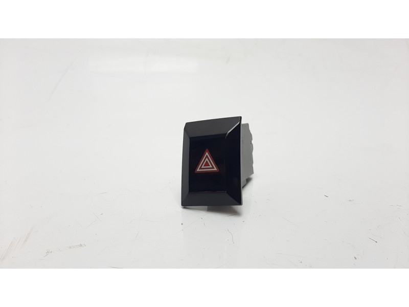 Recambio de warning para toyota corolla (e21) referencia OEM IAM 8433202400  