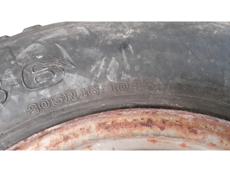 Recambio de neumatico repuesto para nissan patrol (k/w260) largo ta referencia OEM IAM 20516  