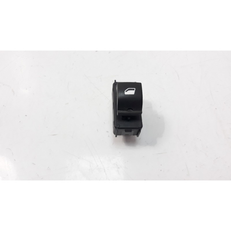 Recambio de mando elevalunas trasero izquierdo para citroen c-elysée 1.6 blue-hdi fap referencia OEM IAM 96657927ZD IAF530007 EW