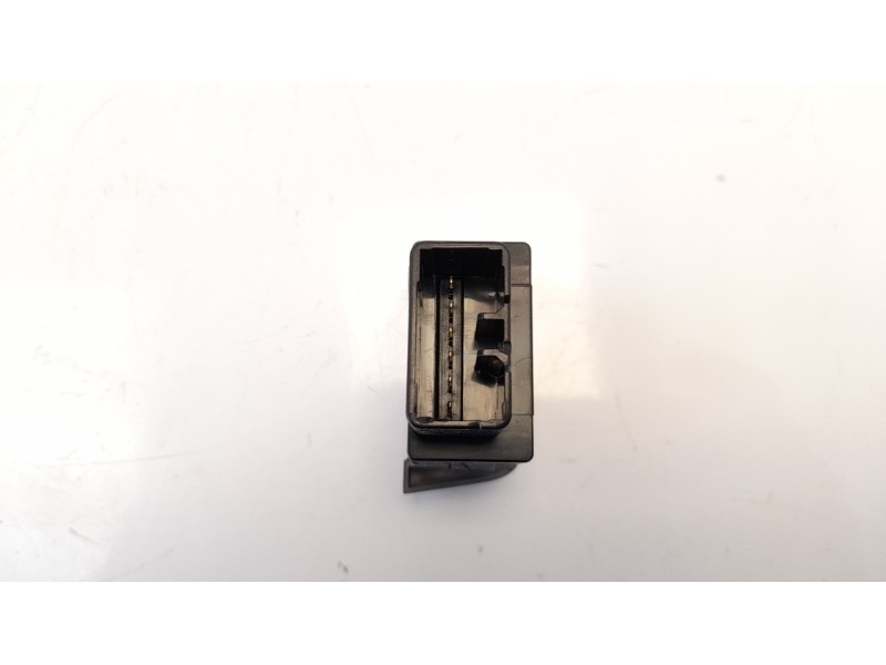 Recambio de interruptor para kia cee´d 1.6 crdi cat referencia OEM IAM 93305A2110WK  