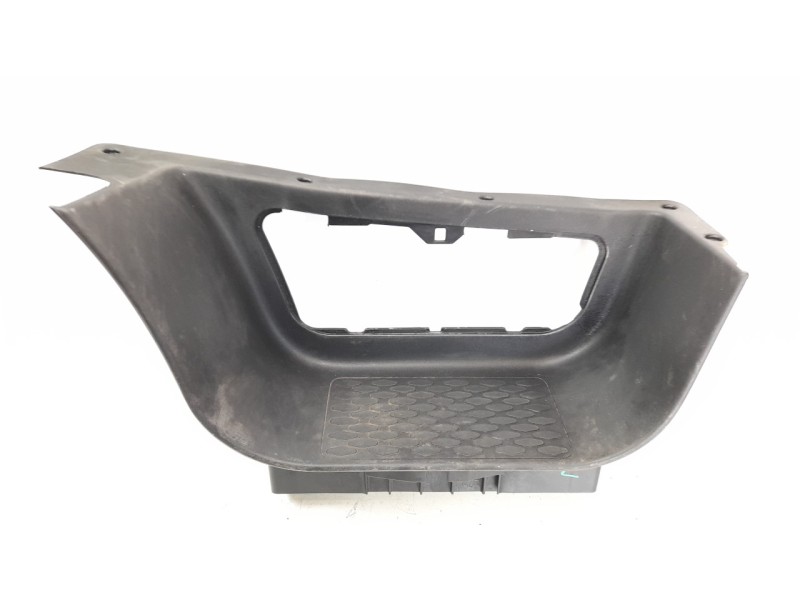 Recambio de estribos laterales para iveco daily furgón 2.3 diesel referencia OEM IAM 5801869292  
