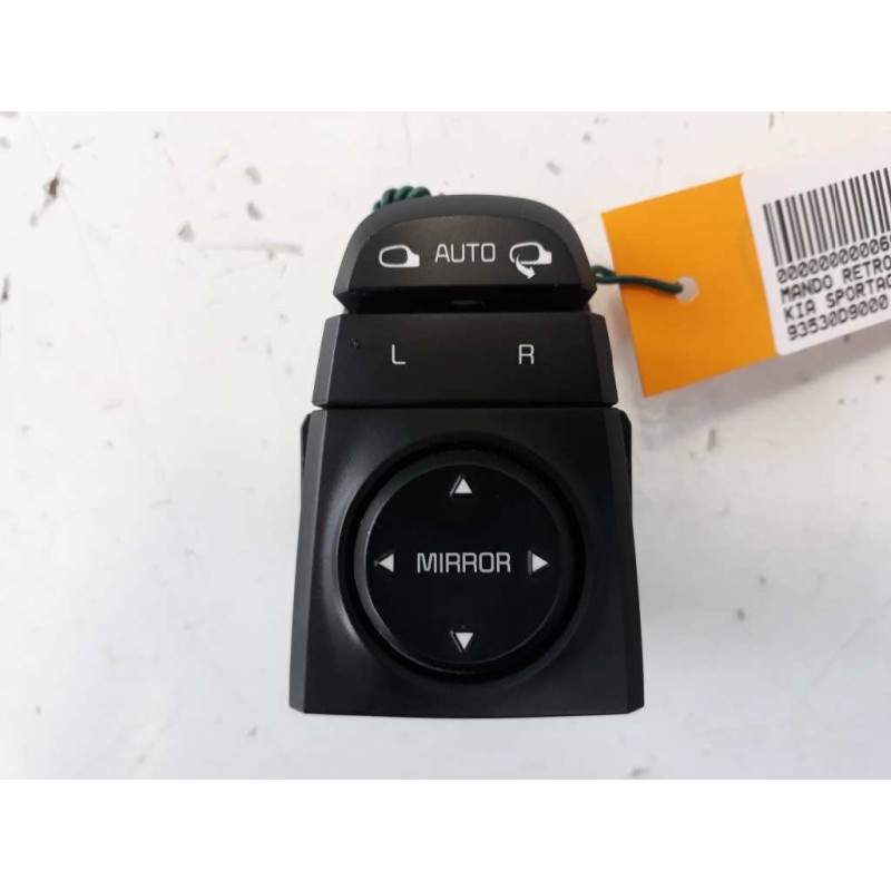 Recambio de mando retrovisor para kia sportage x-tech 2wd referencia OEM IAM 93530D9000 35R9M0839 