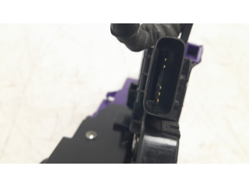 Recambio de cerradura puerta trasera derecha para hyundai i30 (pd) n line referencia OEM IAM 81420G3010  