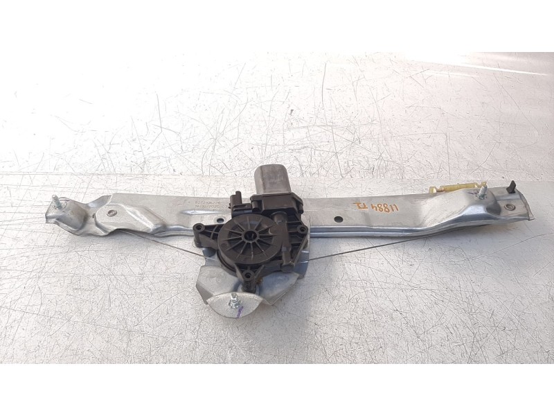 Recambio de elevalunas trasero izquierdo para dacia duster ii prestige referencia OEM IAM 877210622R  