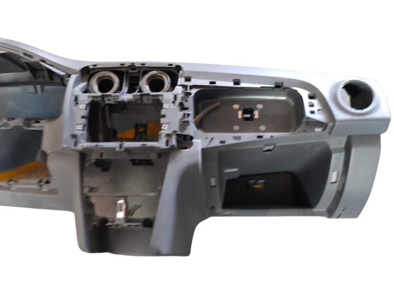 Recambio de salpicadero para dacia sandero 1.0 12v cat referencia OEM IAM 681032192R  