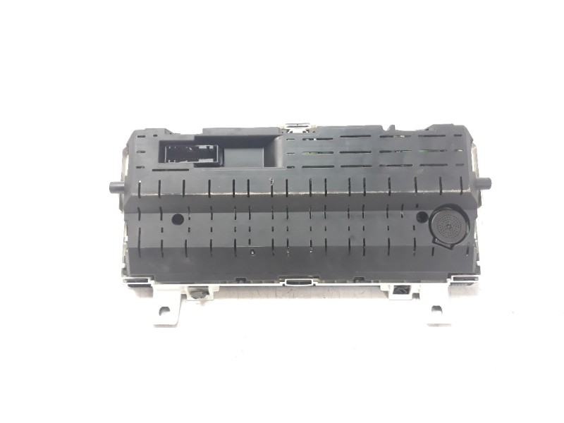 Recambio de cuadro instrumentos para land rover discovery 4 2.7 td v6 cat referencia OEM IAM AH2210849EG  