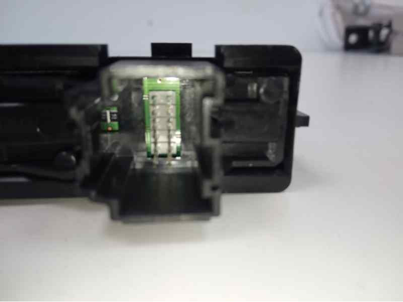 Recambio de warning para opel insignia berlina cosmo referencia OEM IAM 13271928  