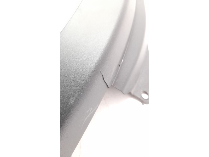 Recambio de aletin delantero derecho para iveco daily furgón 2.3 diesel referencia OEM IAM 5801762169  