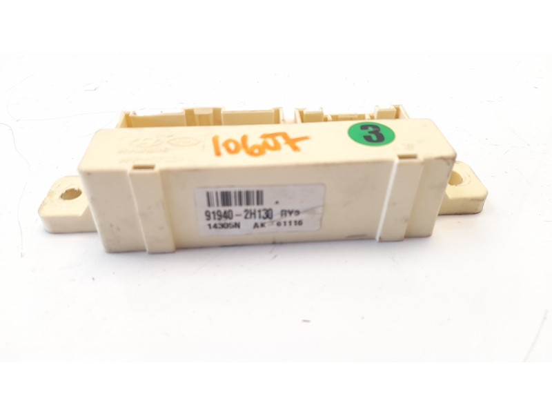 Recambio de caja reles / fusibles para kia cee´d 1.6 crdi cat referencia OEM IAM 919402H130  