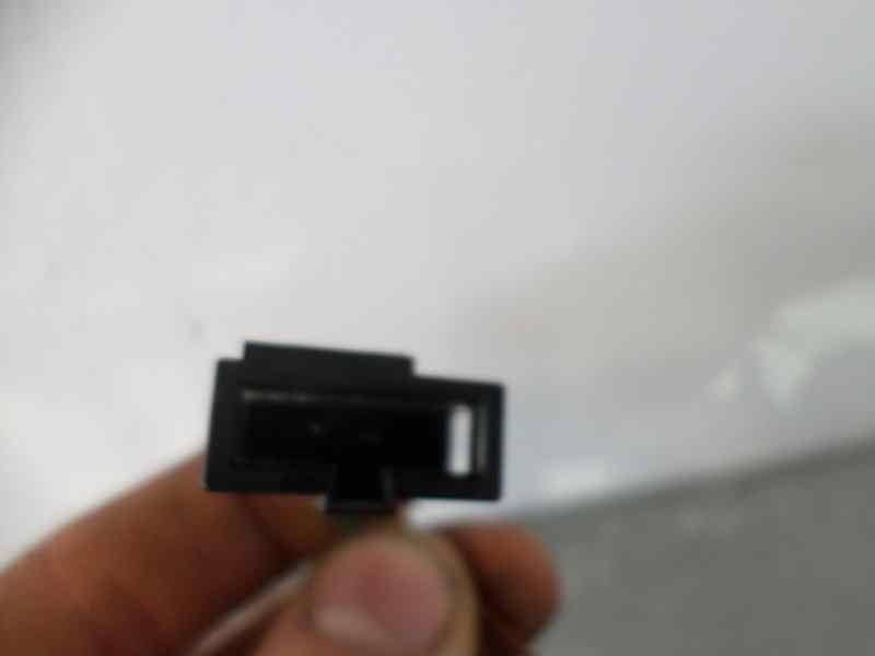 Recambio de maneta exterior porton para skoda fabia (6y2/6y3) classic referencia OEM IAM 6Y627574  