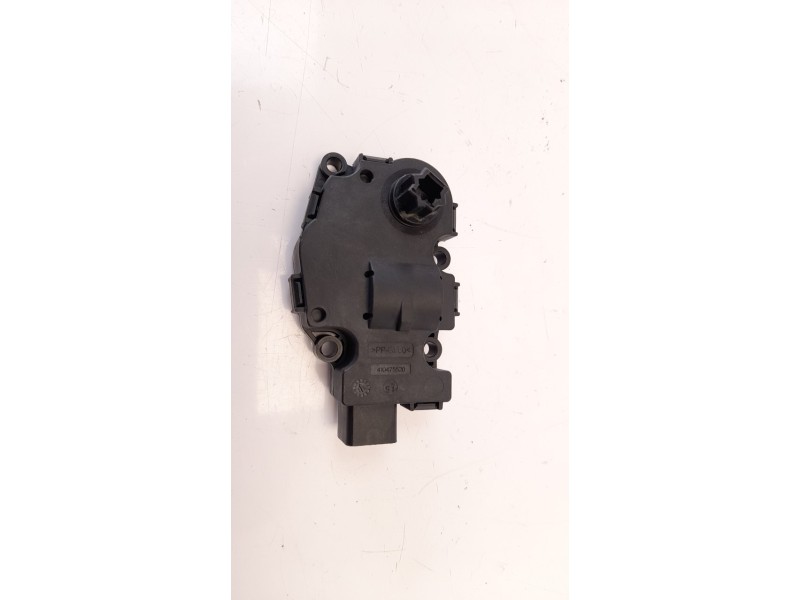 Recambio de motor calefaccion para volvo v40 kinetic referencia OEM IAM 01042015  
