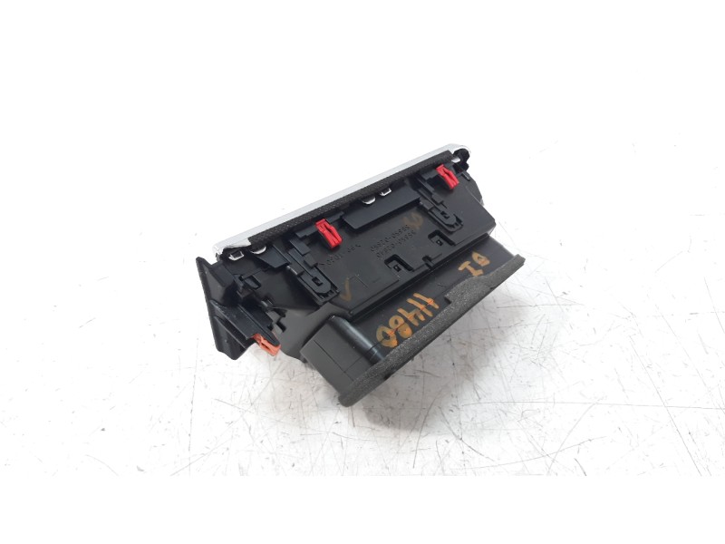 Recambio de rejilla aireadora para toyota corolla (e21) referencia OEM IAM 5565002840  