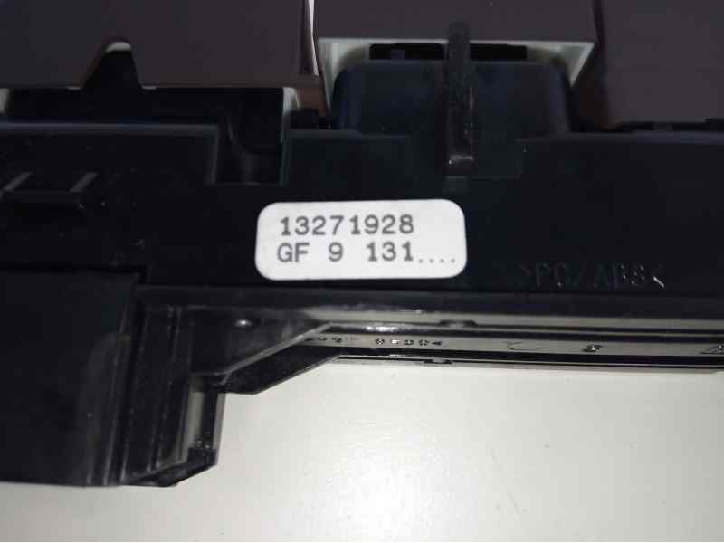 Recambio de warning para opel insignia berlina cosmo referencia OEM IAM 13271928  