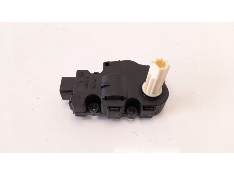 Recambio de motor calefaccion para volvo v40 kinetic referencia OEM IAM 01042015  