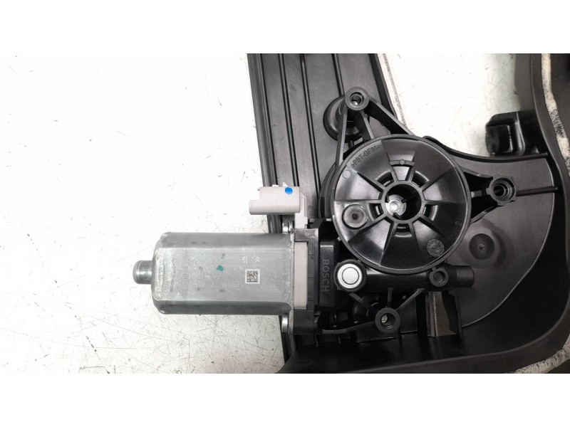 Recambio de elevalunas delantero derecho para citroen berlingo furgón driver m referencia OEM IAM 9817212080  