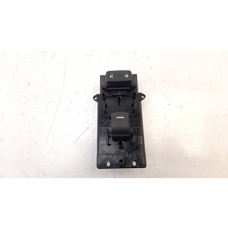 Recambio de mando elevalunas delantero derecho para honda civic lim.5 (fk) 1.0 vtec cat referencia OEM IAM 83545TGGF110BLK  3576