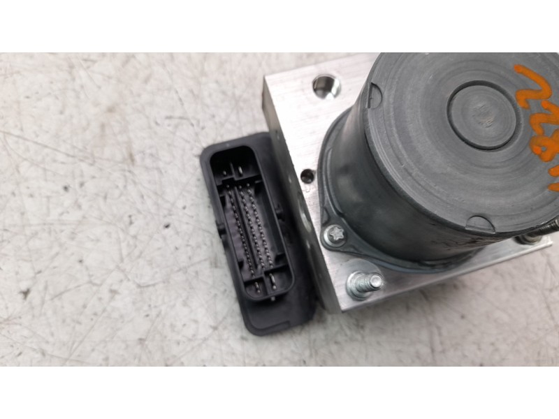 Recambio de abs para citroen berlingo furgón driver m referencia OEM IAM 9830315580  