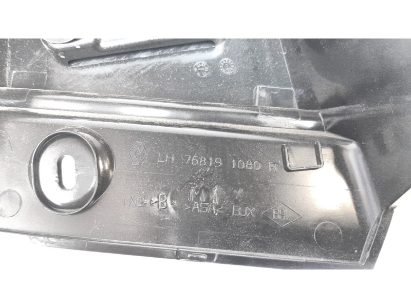 Recambio de embellecedor para dacia sandero iii stepway extreme referencia OEM IAM 768191080R  