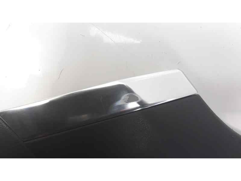 Recambio de molduras delanteras para subaru forester s5 / ske s5 referencia OEM IAM 66241SJ090VH  