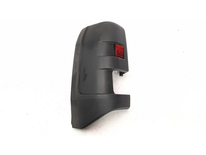 Recambio de puntera paragolpes trasera derecha para iveco daily furgón 2.3 diesel referencia OEM IAM 5801529829  