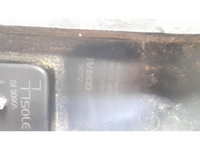 Recambio de puntera paragolpes trasera derecha para iveco daily furgón 2.3 diesel referencia OEM IAM 5801529829  